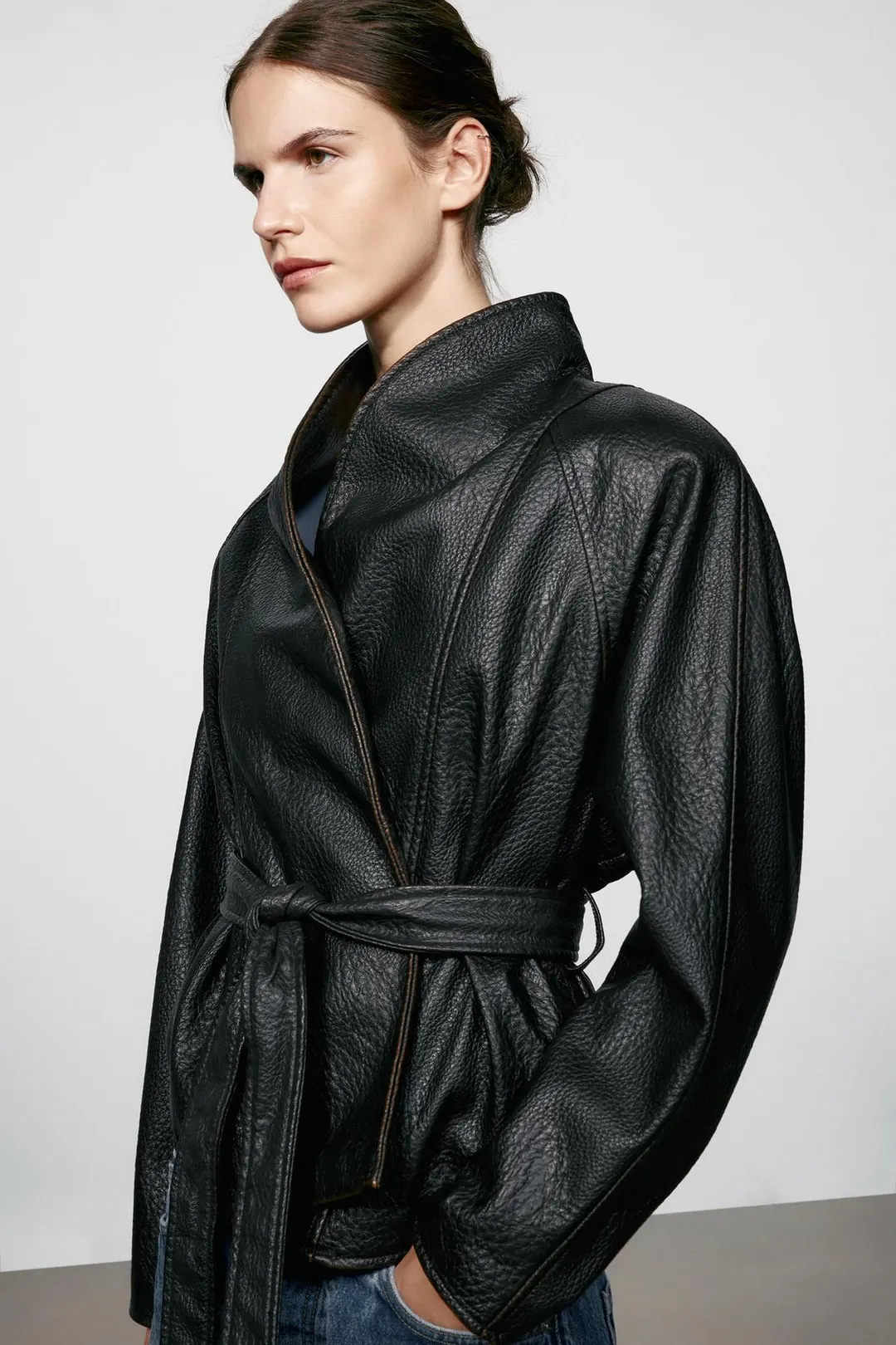 Куртка под кожу с поясом ZW Collection, Zara