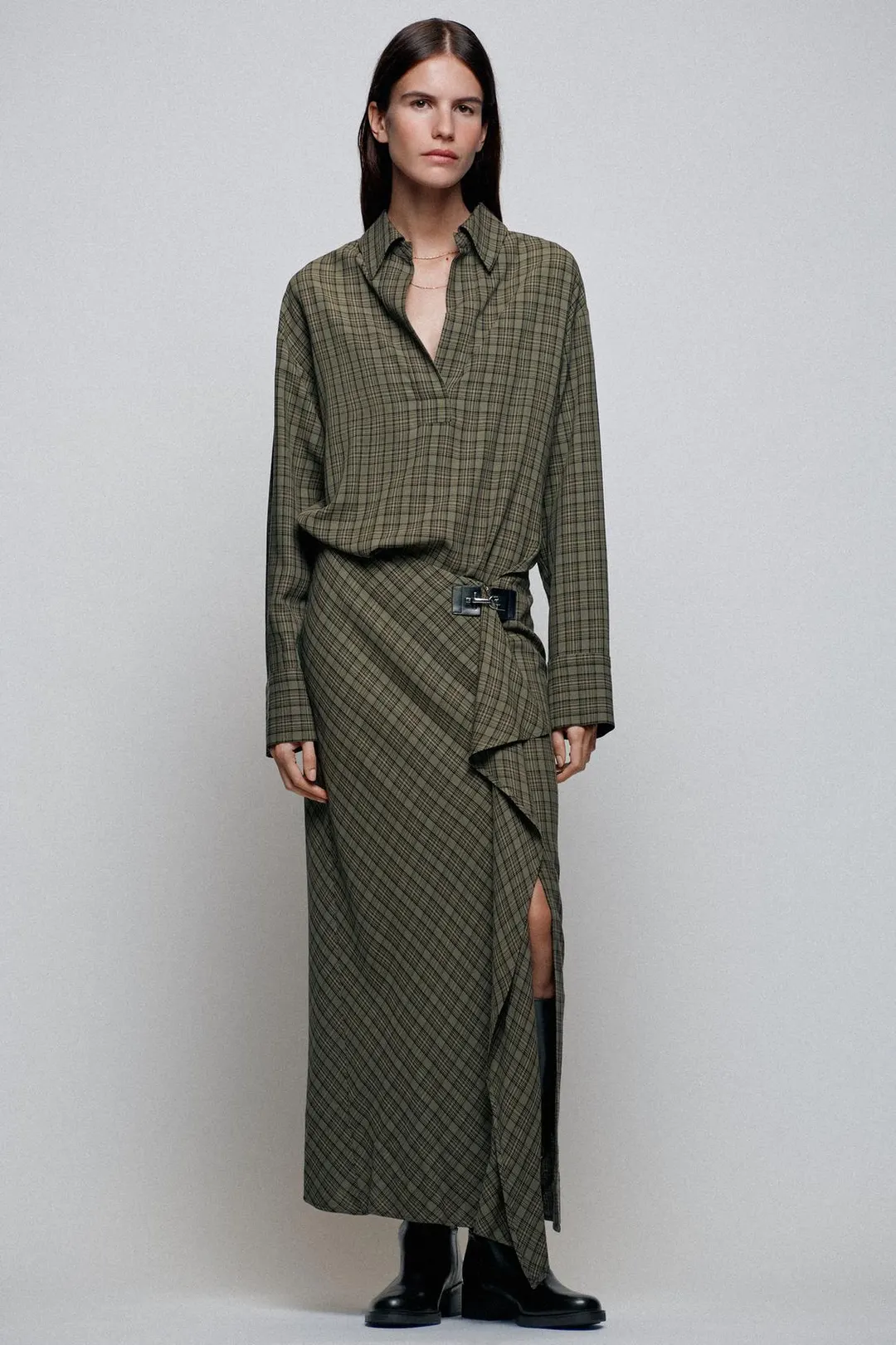 Платье миди в клетку с металлической фурнитурой, Zara