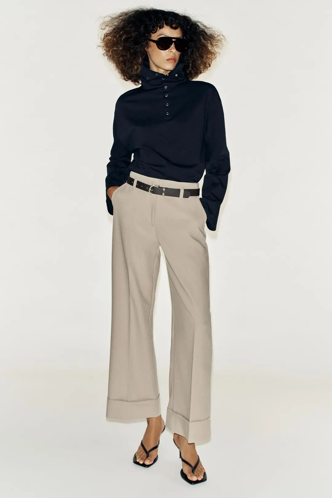 Брюки с поясом и отворотами, Zara