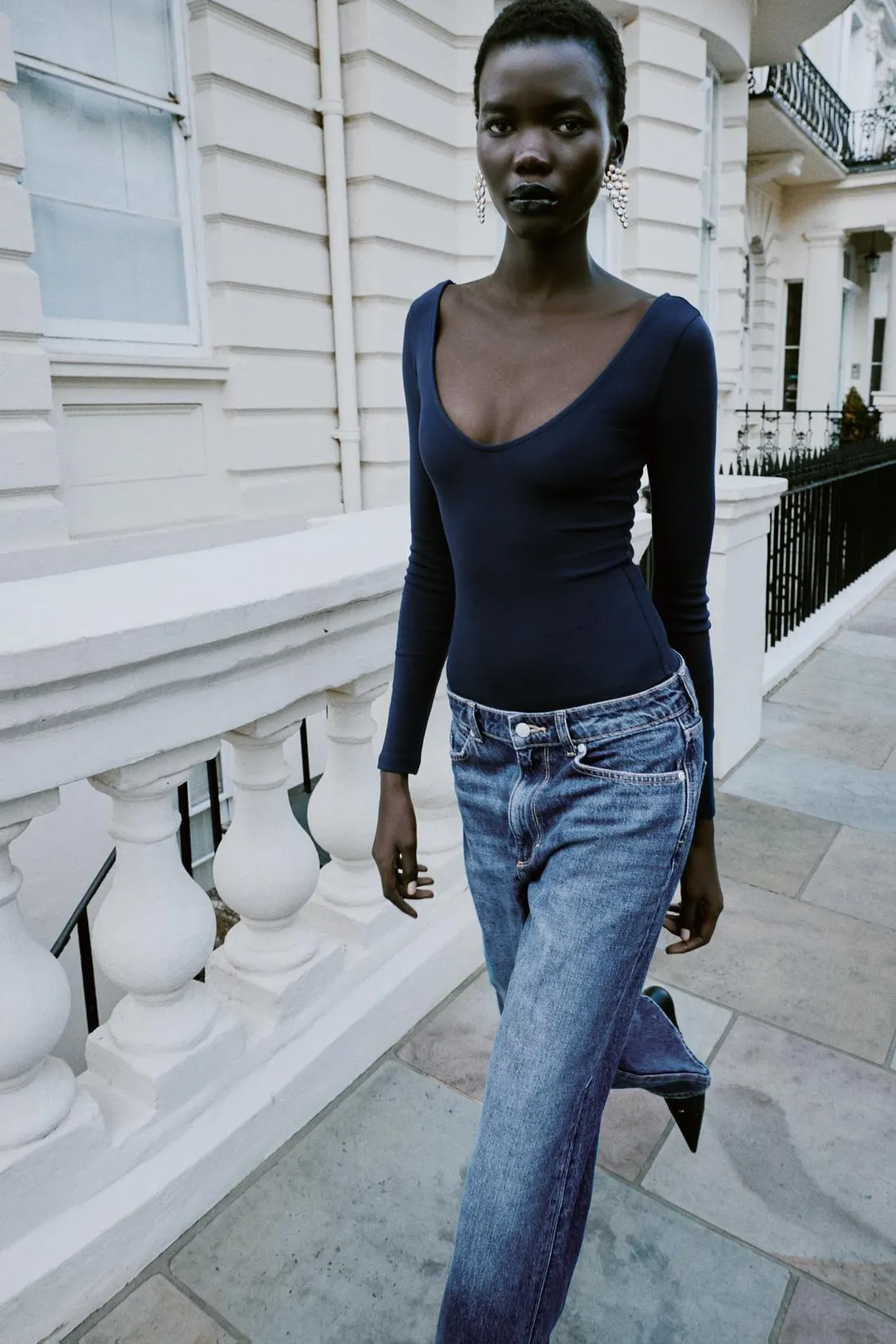 Боди с V-образным вырезом, Zara