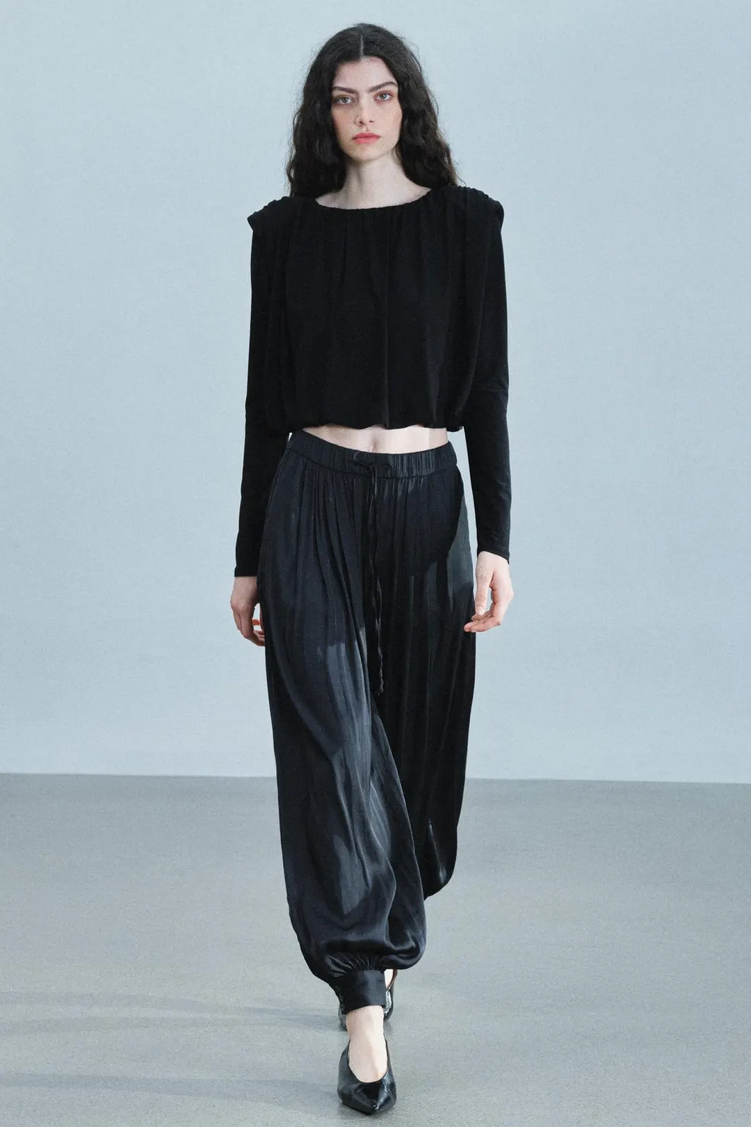 Топ драпированный с подплечниками, Zara