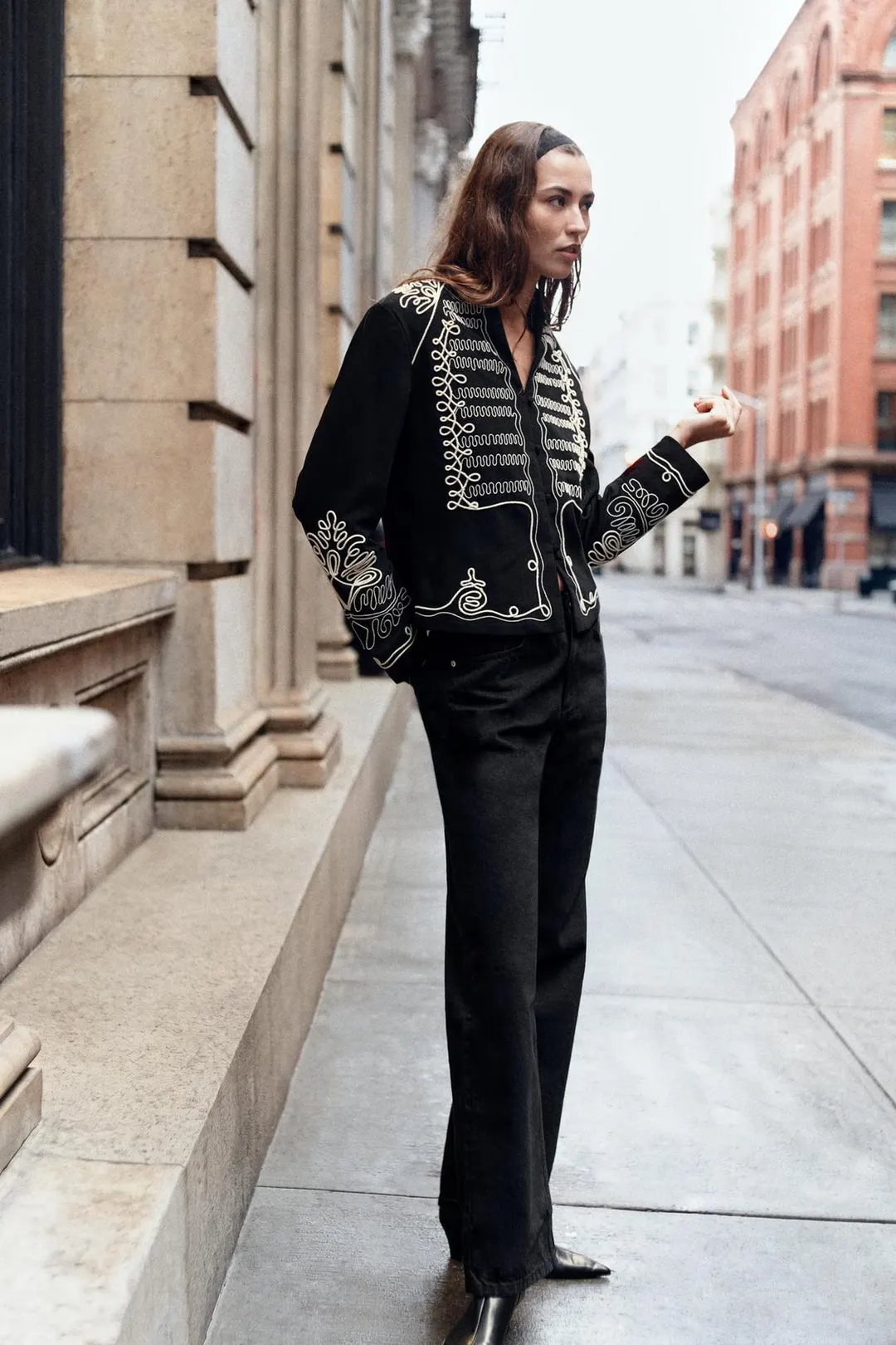 Жакет с вышитыми подплечниками, Zara