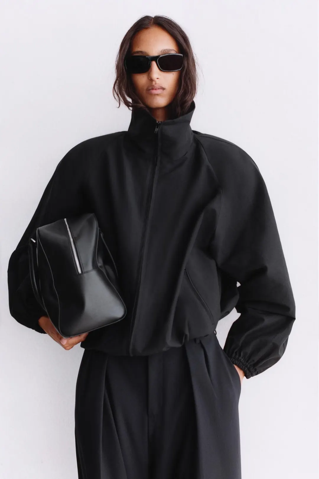 Струящиеся брюки со складками, Zara