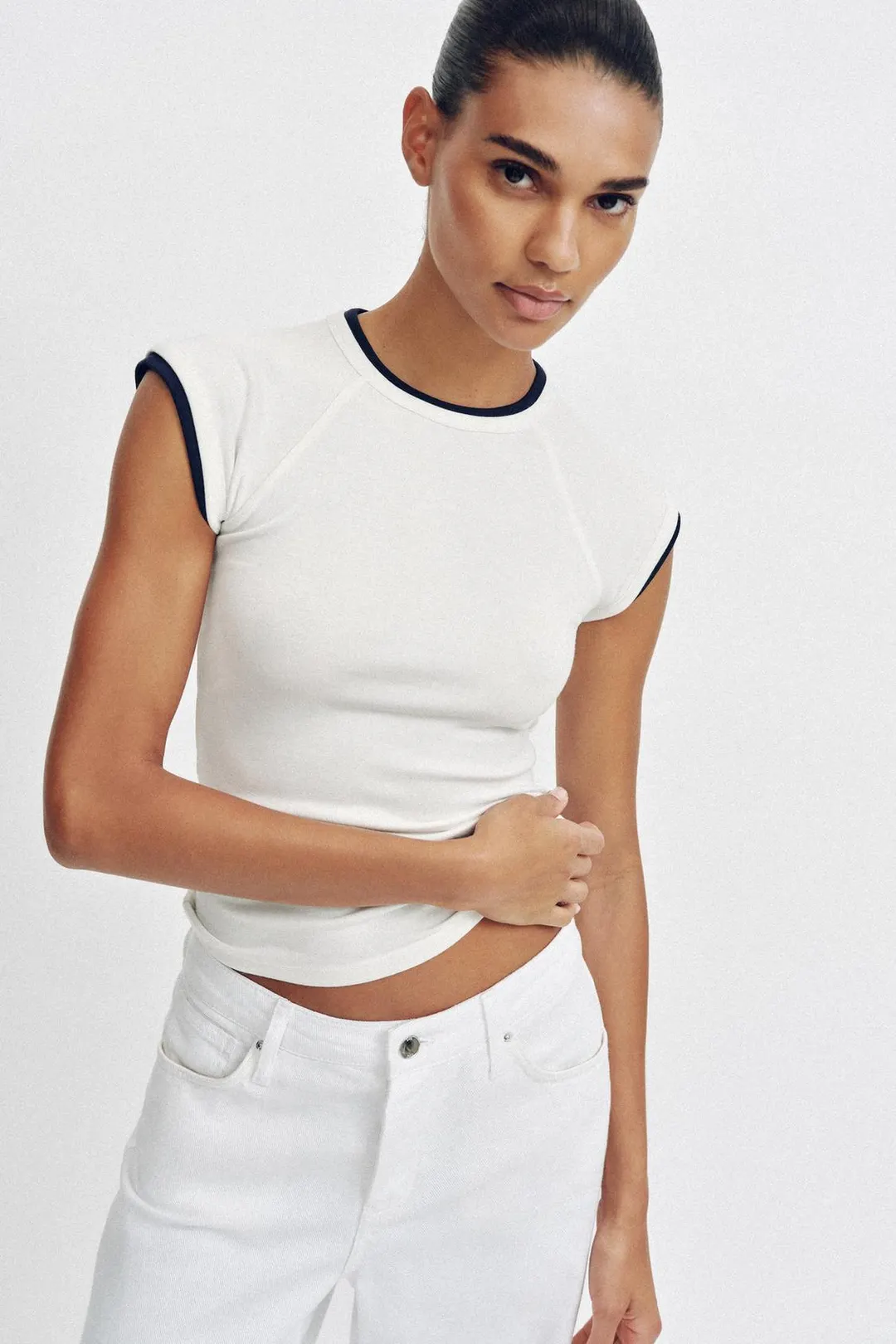 Футболка с короткими рукавами и эффектом многослойности, Zara
