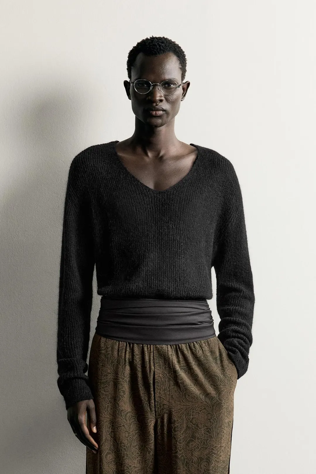 Фактурный джемпер с V-образным вырезом, Zara
