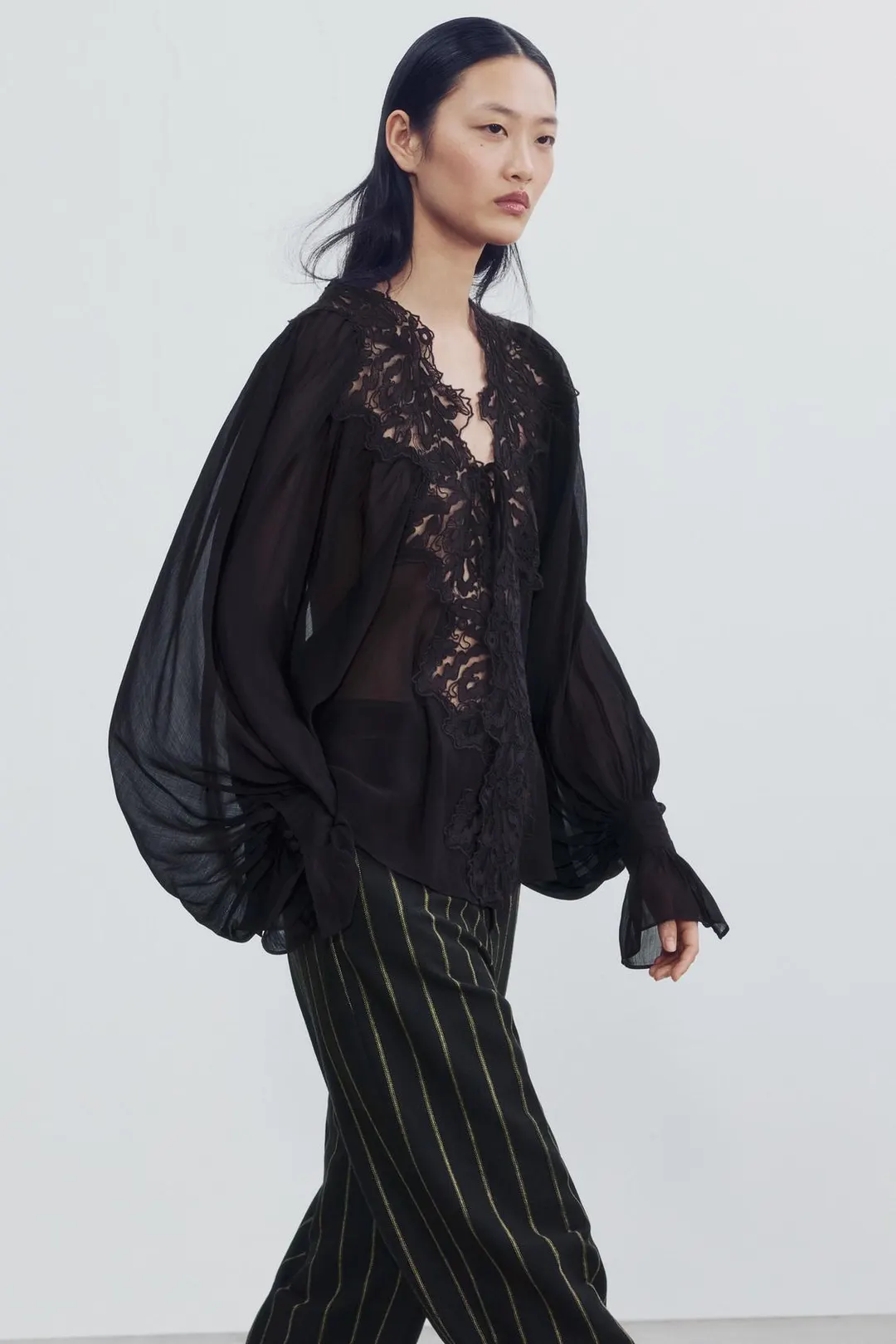 Рубашка ZW Collection из кружева с завязками спереди, Zara