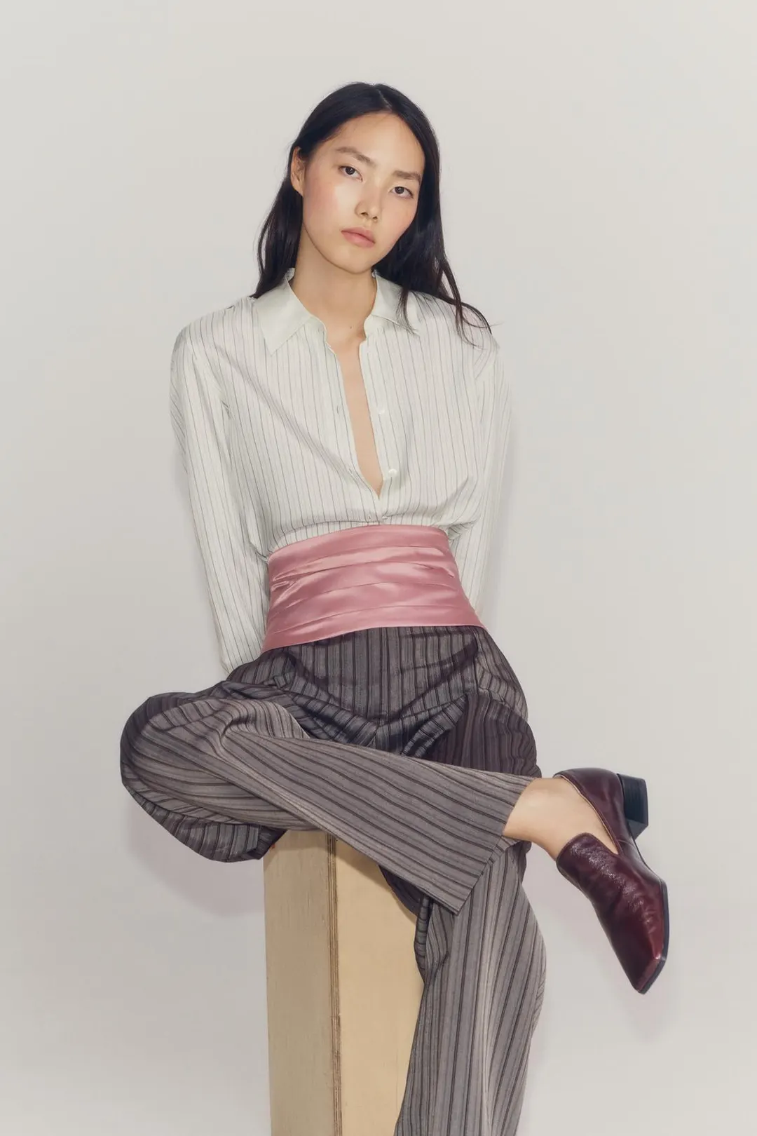 Лоферы из кожи на каблуке Limited Edition, Zara