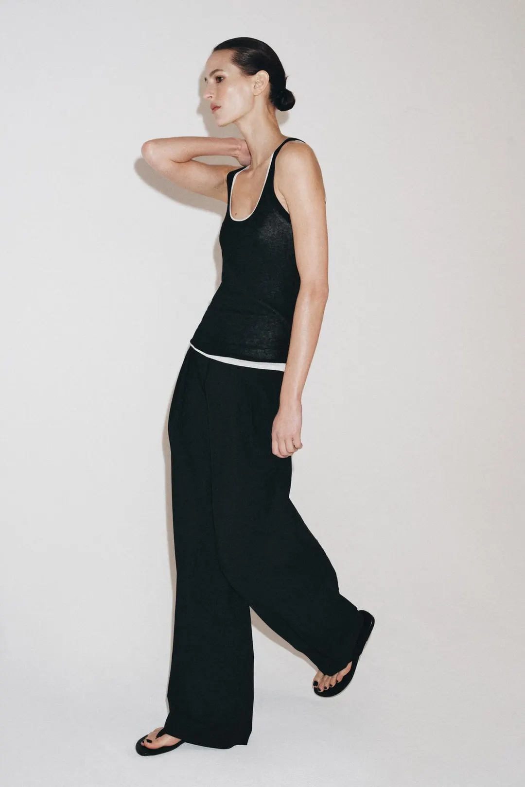 Топ без рукавов тонкой вязки, Zara