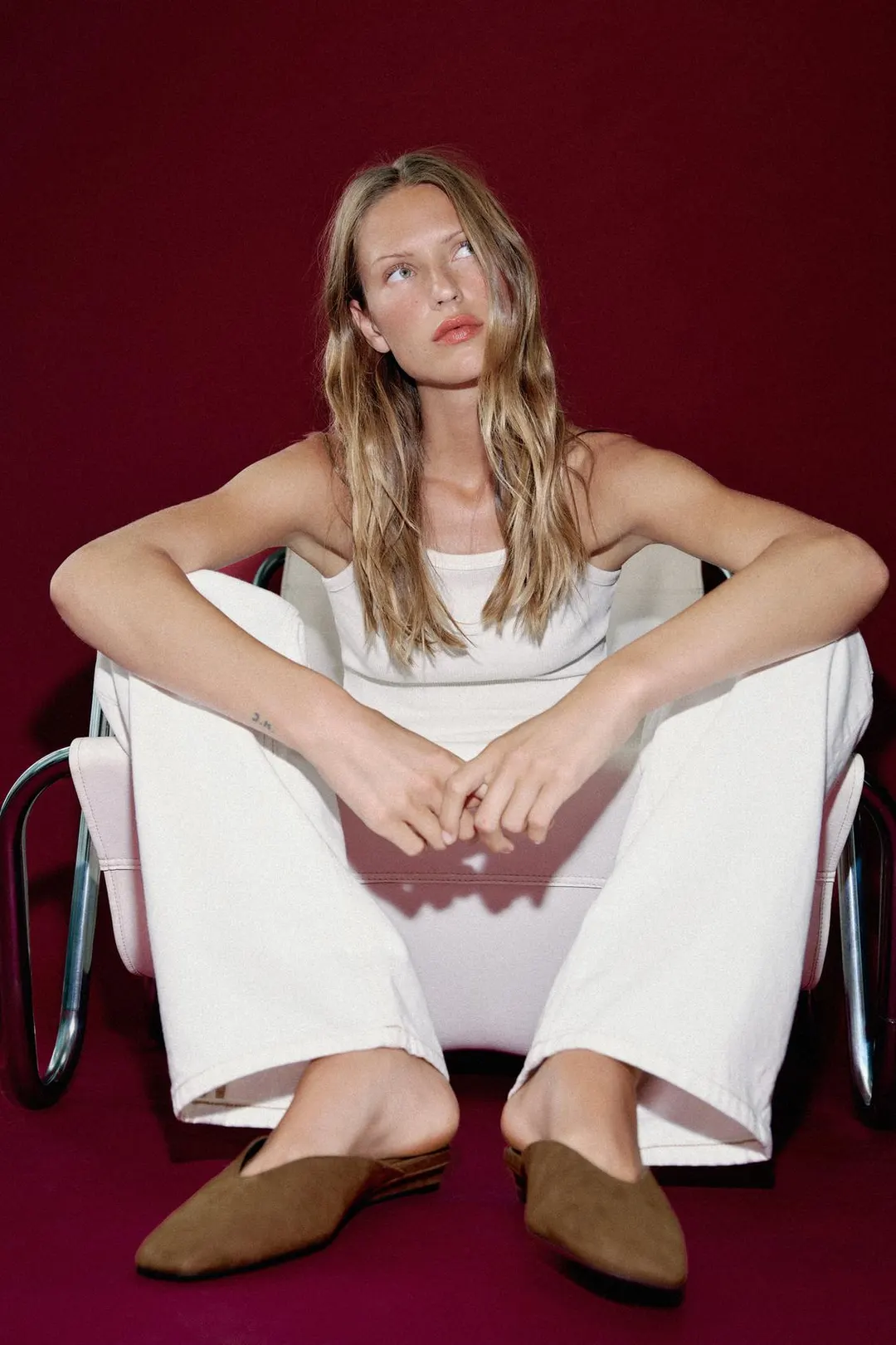 Туфли из замши с открытой пяткой на танкетке, Zara
