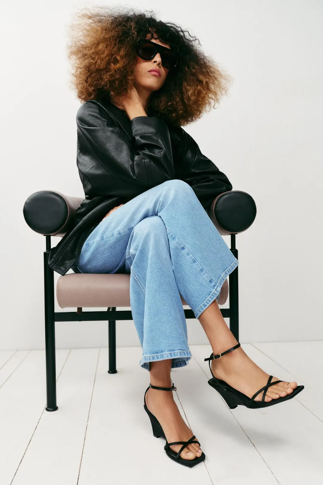 Босоножки на танкетке, Zara
