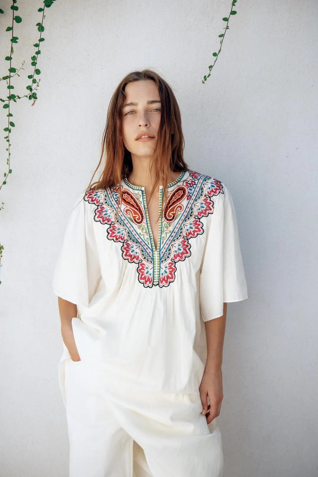 Платье миди с вышивкой ZW Collection, Zara