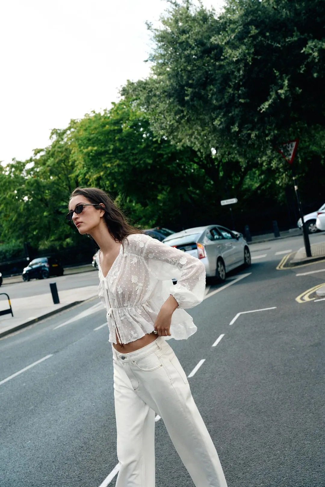 Блузка из сетки в горошек с вышивкой, Zara