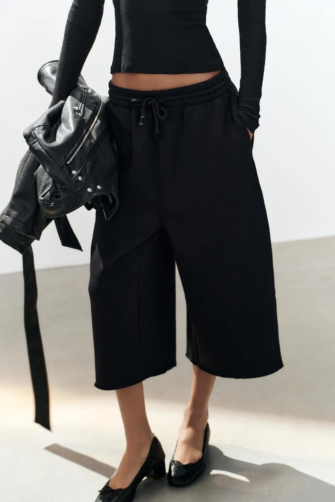 Удлиненные плюшевые бермуды, Zara