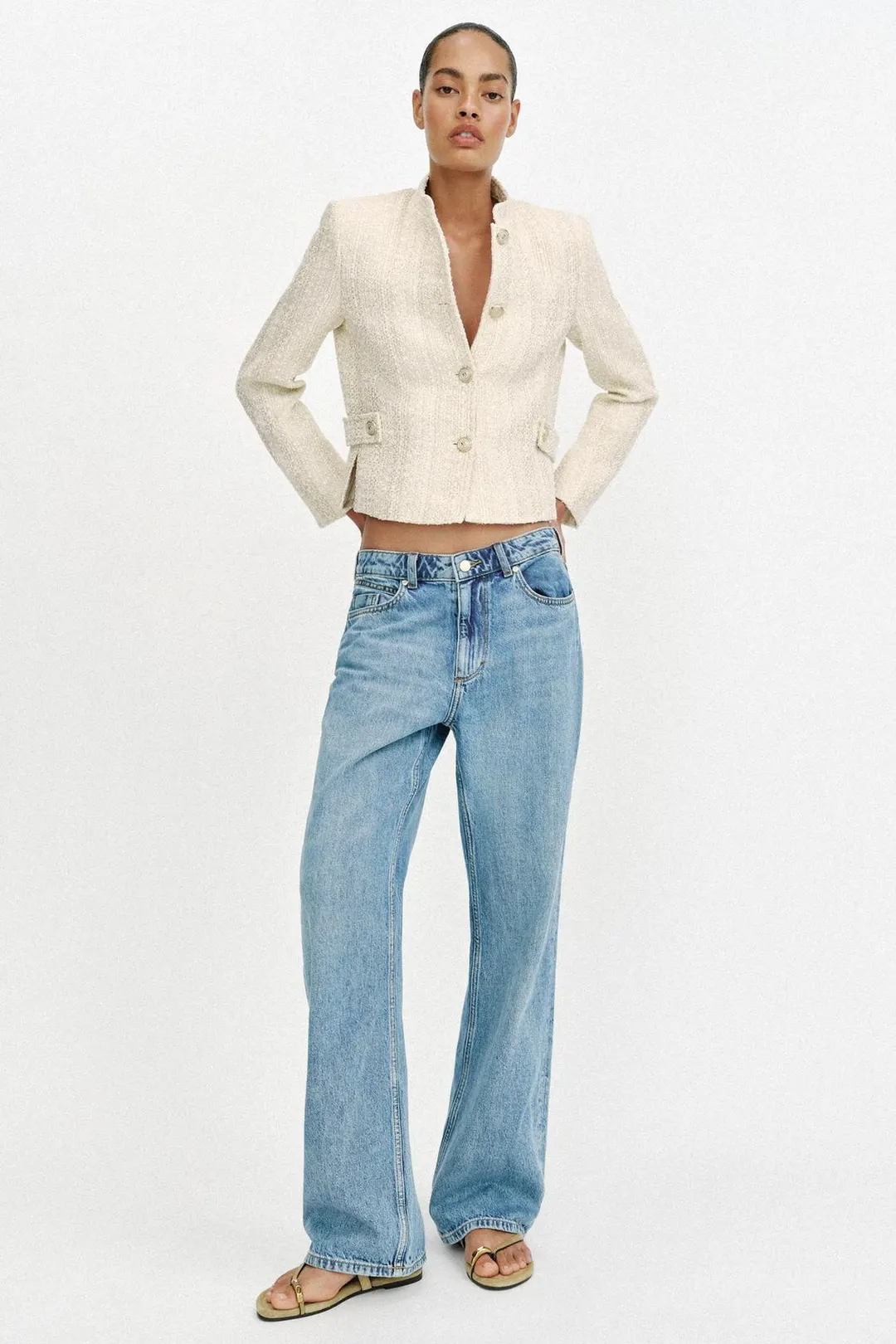 Сандалии без каблука из спилка с аппликацией, Zara