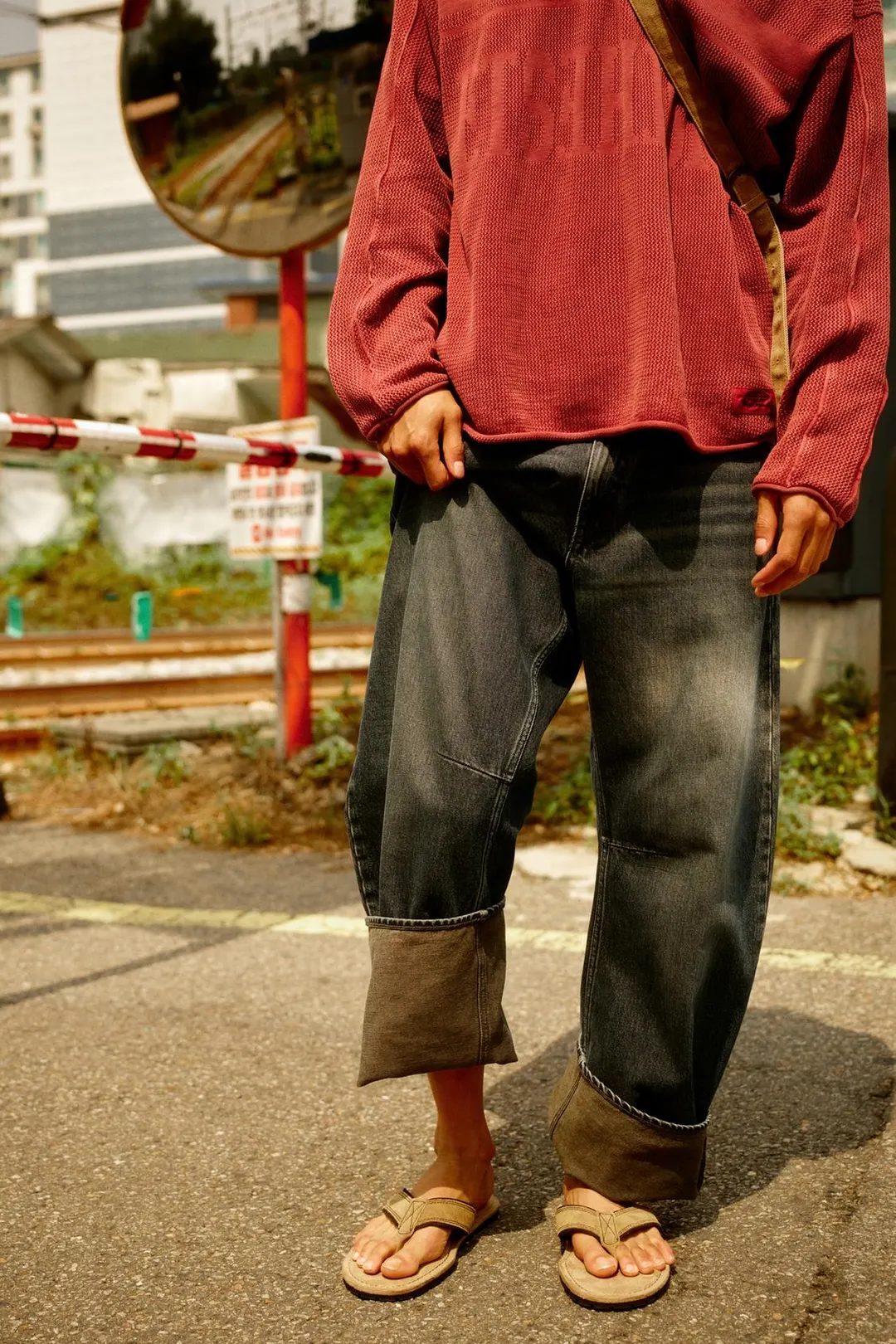 Джинсы прямого кроя barrel, Zara