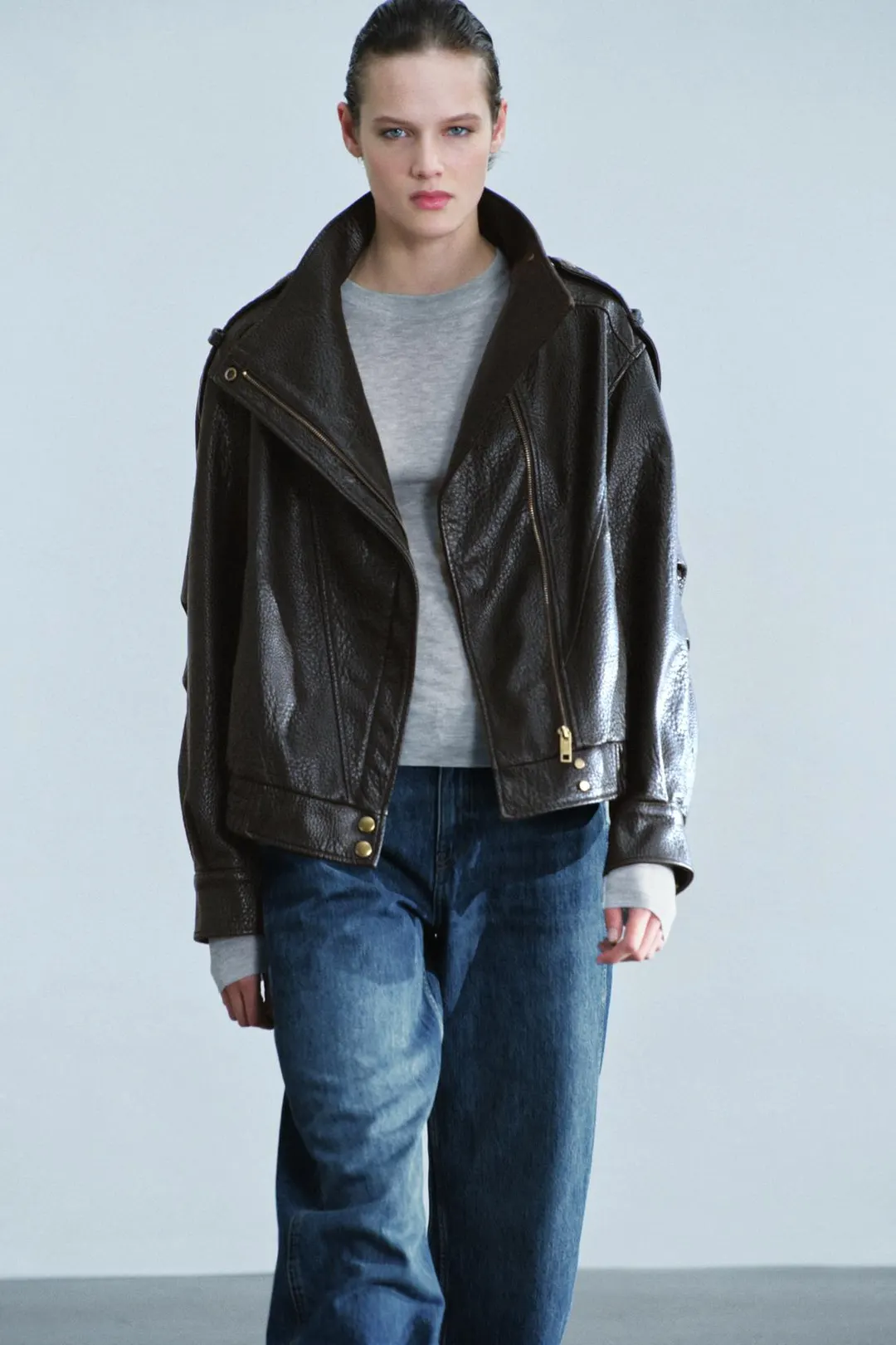 Куртка-бомбер под кожу, Zara