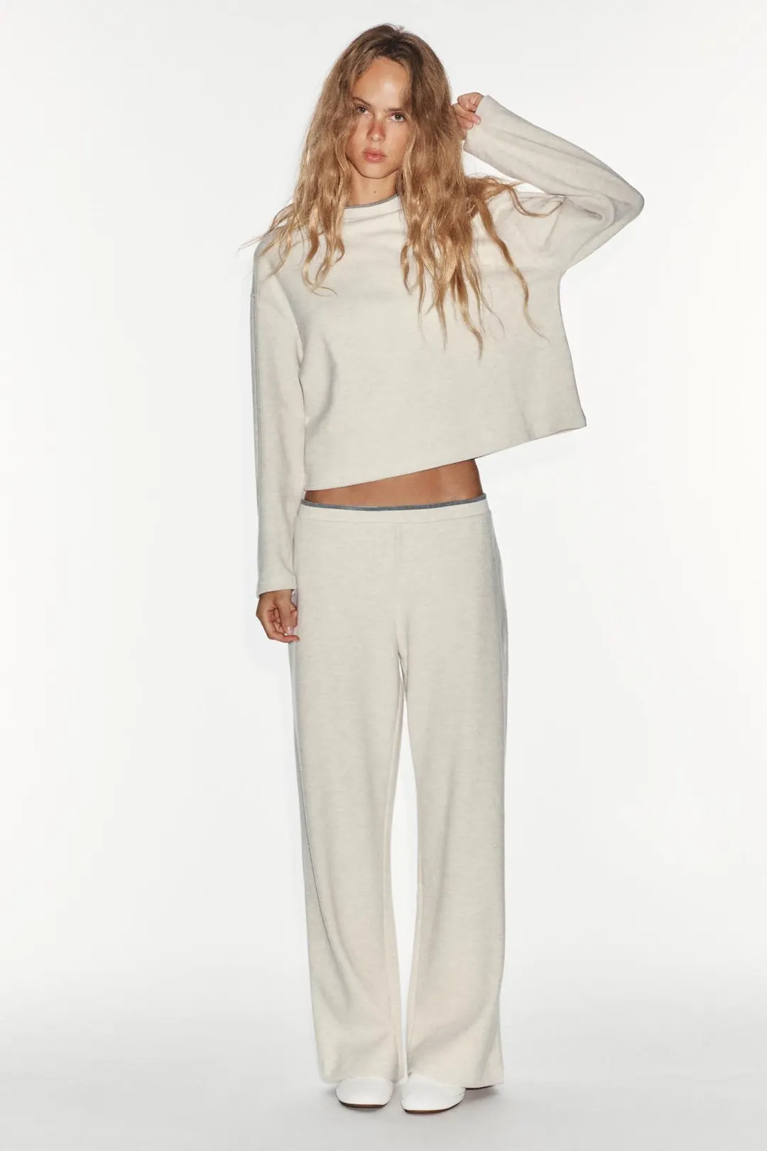 Мягкий свитшот с контрастной полосой, Zara