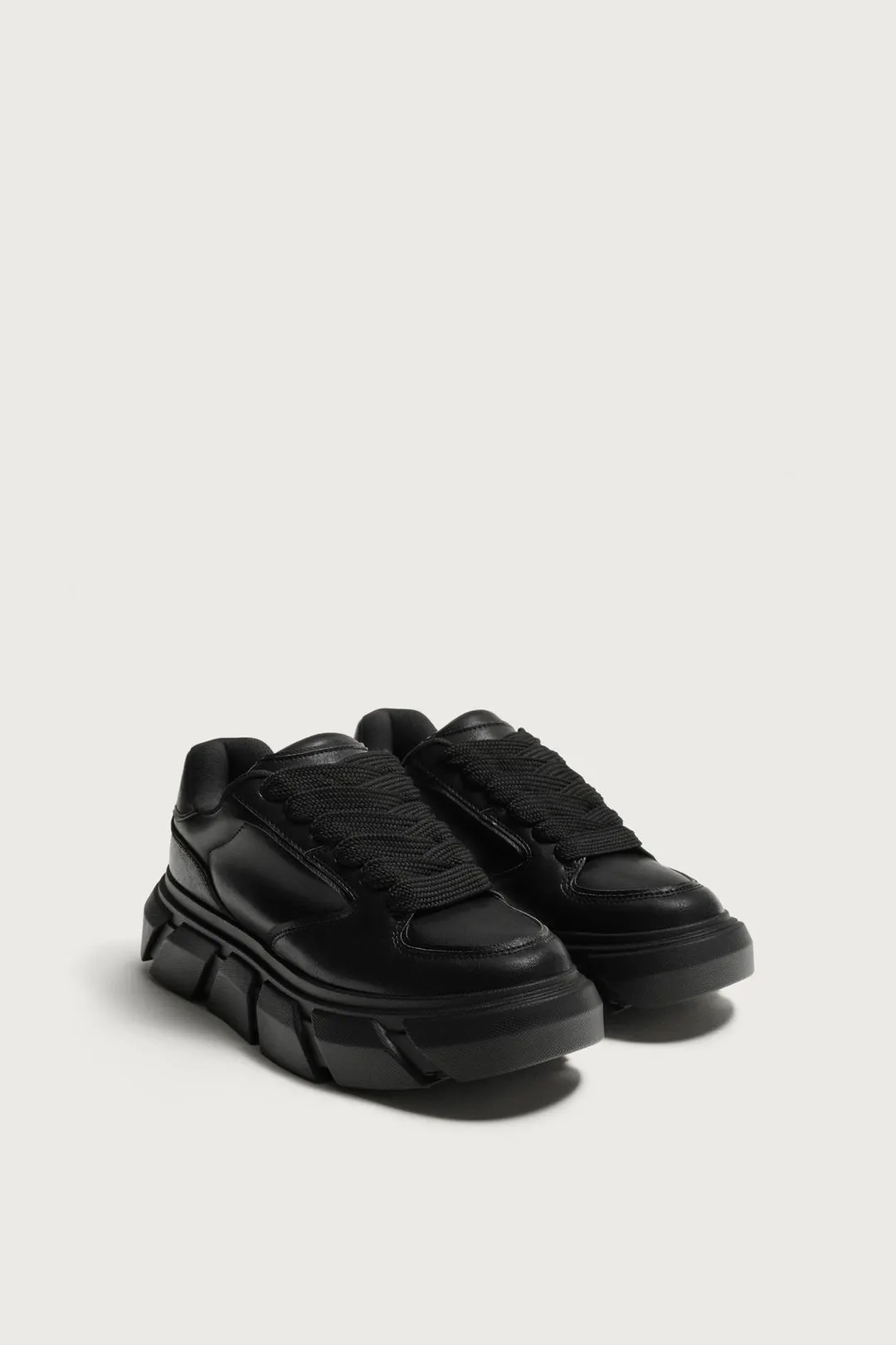 Кроссовки на массивной подошве, Zara