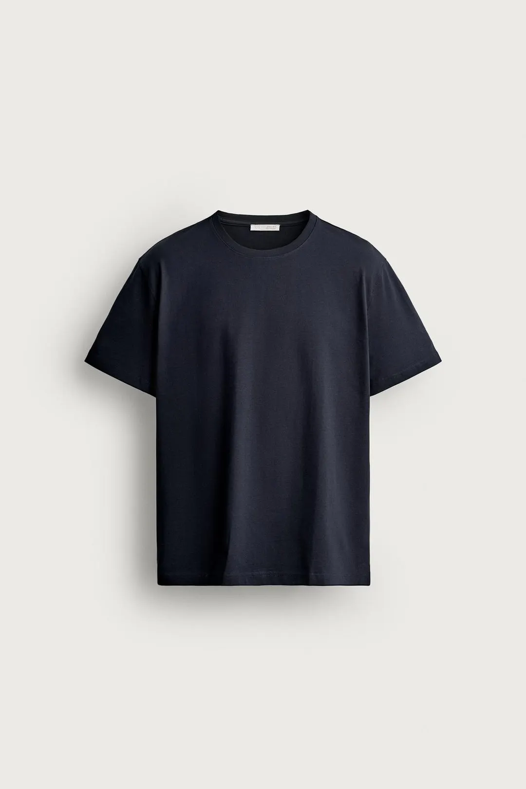 Базовая футболка средней плотности /02, Zara