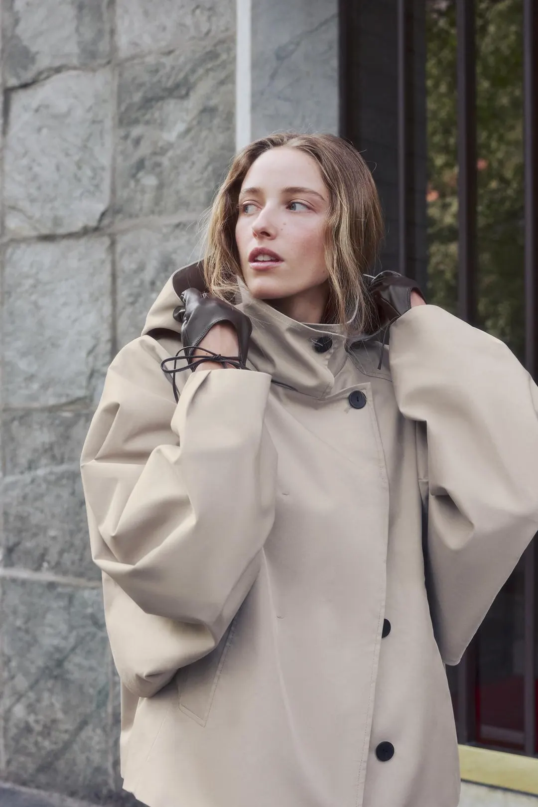 Перчатки короткие из 100% кожи с бантом, Zara