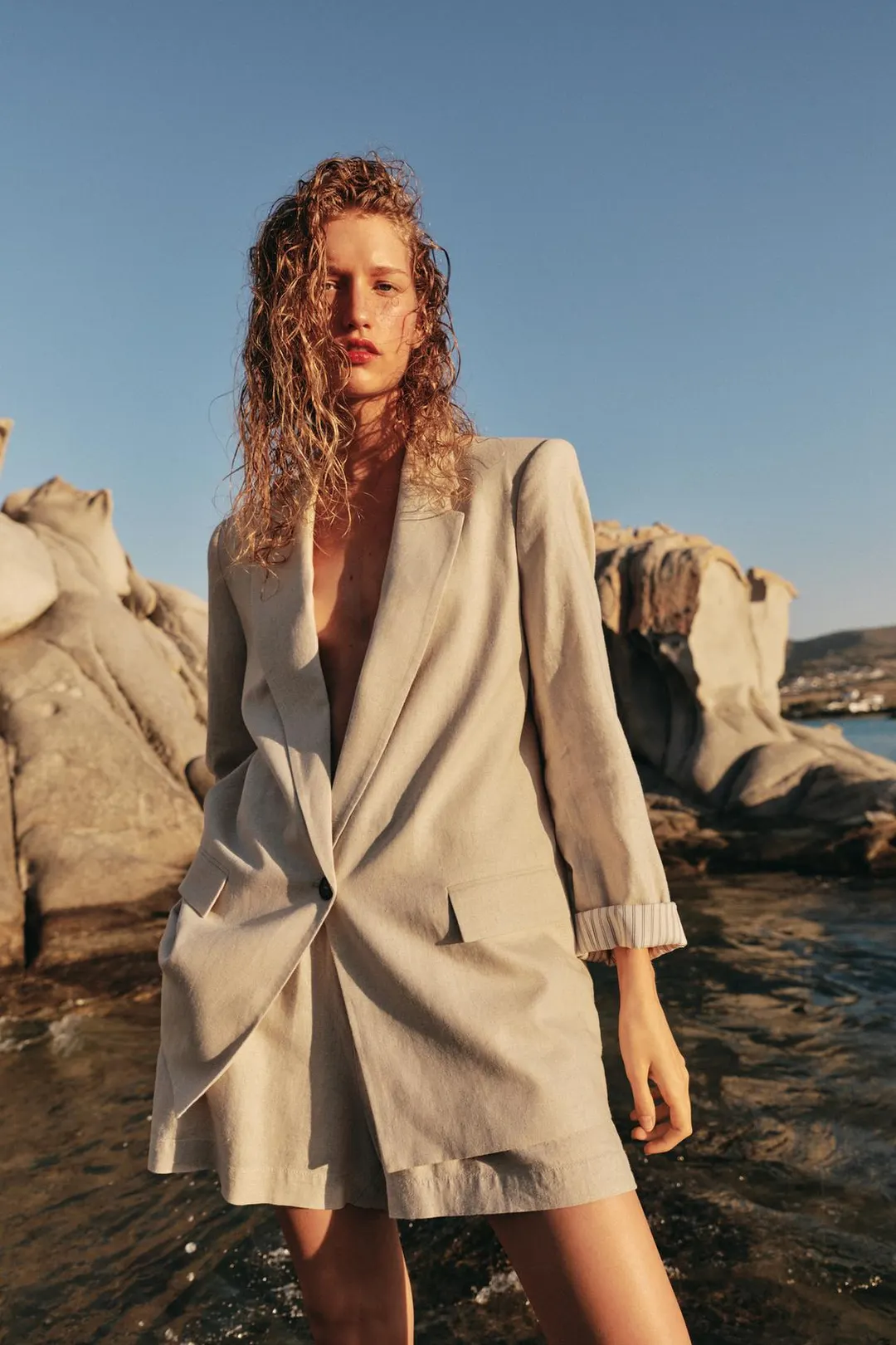 Блейзер со льном и подвернутыми рукавами, Zara