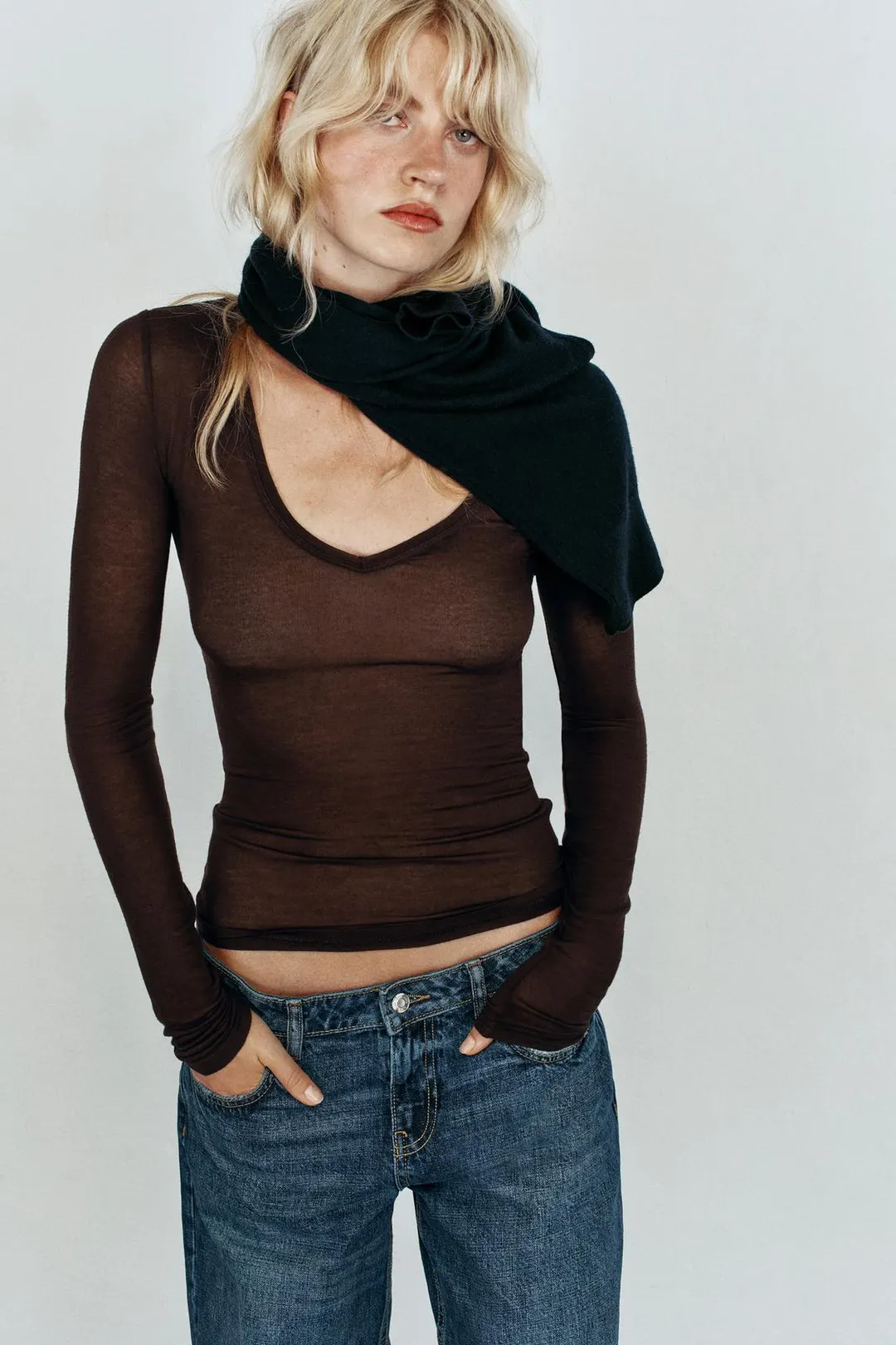 Футболка с V-образным вырезом и длинными рукавами, Zara