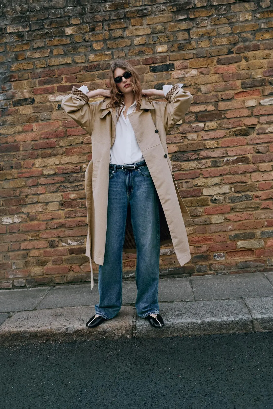 Кожаные балетки с металлической деталью, Zara