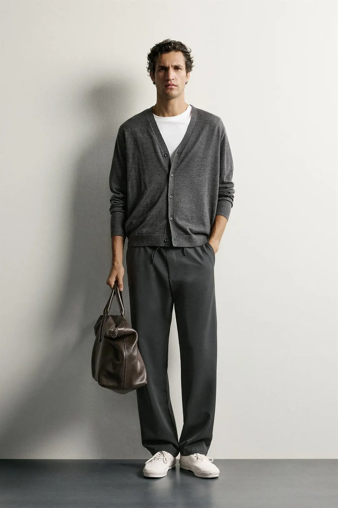 Брюки комфортного стандартного кроя, Zara