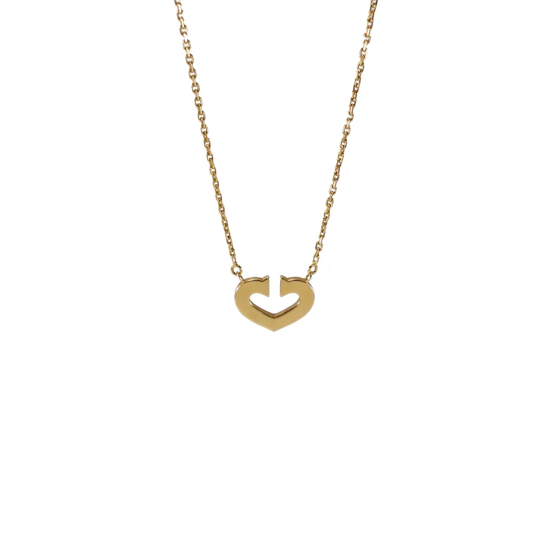 Колье Hearts and Symbols из жёлтого золота 18K с ажурным сердцем