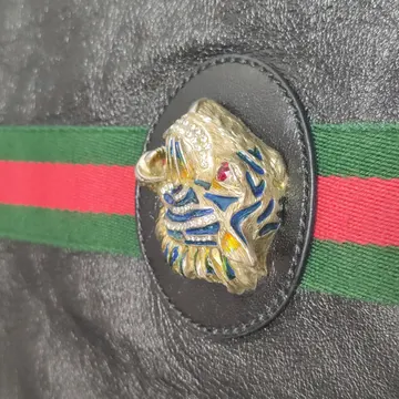 Небольшие следы: износ фурнитуры