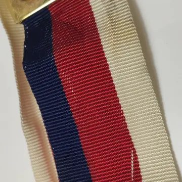Умеренные загрязнения декора